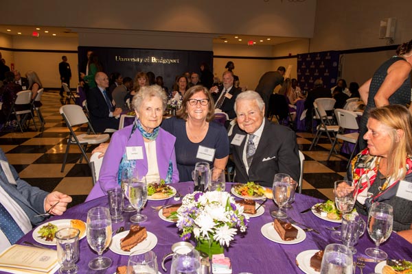 UB Alumni at the Distinguished Alumni Awards Dinner