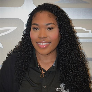 Headshot of Tahira Magnus