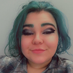 headshot of Alyssa