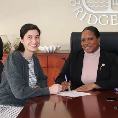 Allison Garris, Ed.D., UB&rsquo;s dean of admissions and Kelonda Maull, executive director of Waterbury Promise