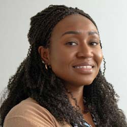 headshot of Shari